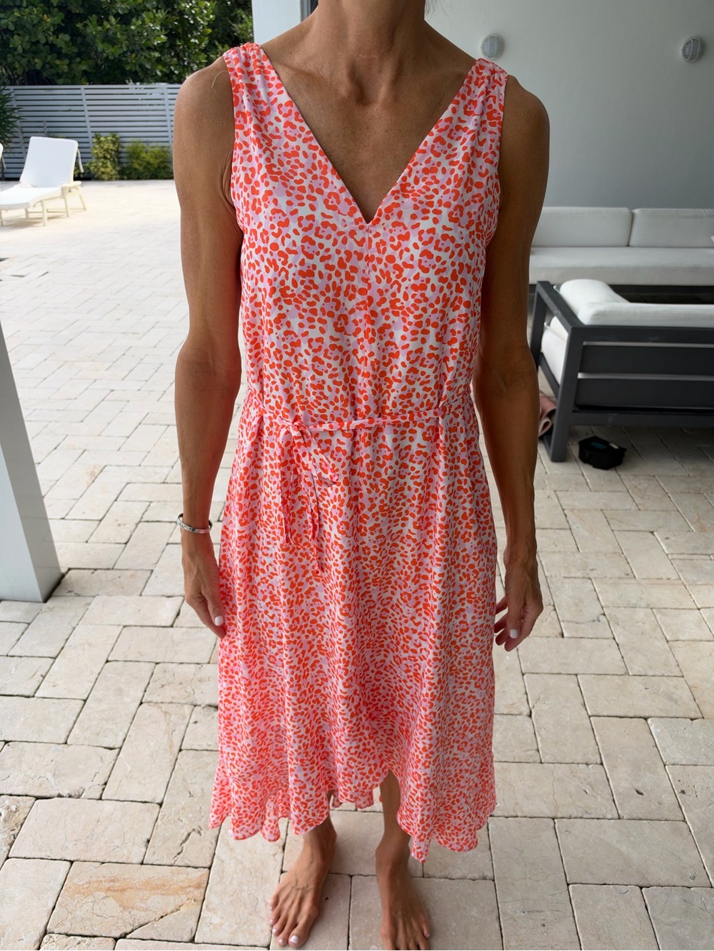 Tommy Bahama Coral and White V-Neck Sleeveless High-Low Dress